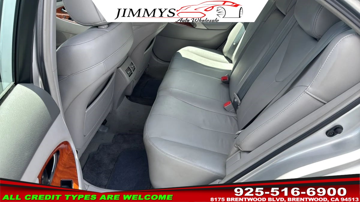 2011 Toyota Camry XLE - Photo 12