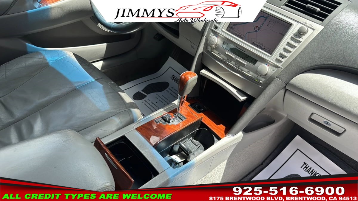 2011 Toyota Camry XLE - Photo 14