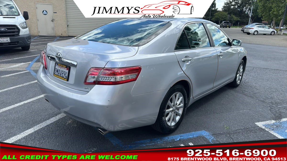 2011 Toyota Camry XLE - Photo 5