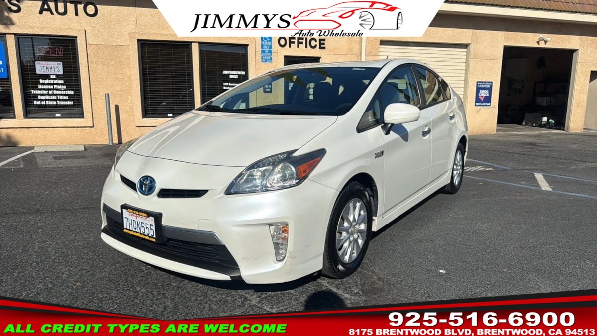 2015 Toyota Prius Plug-In 