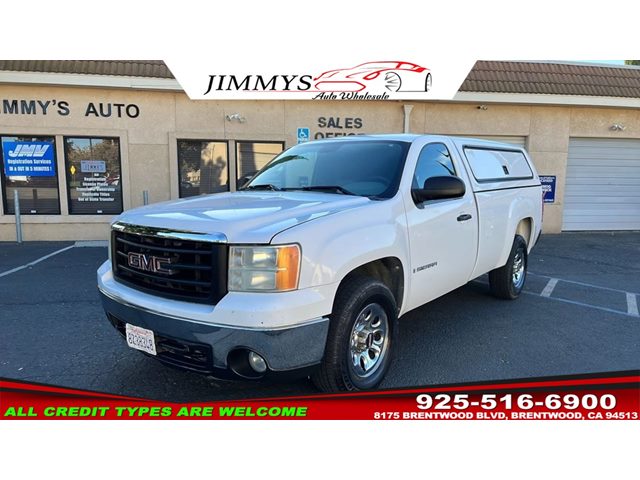 White 2009 GMC Sierra 1500 Pickup Truck 4X2 Automatic