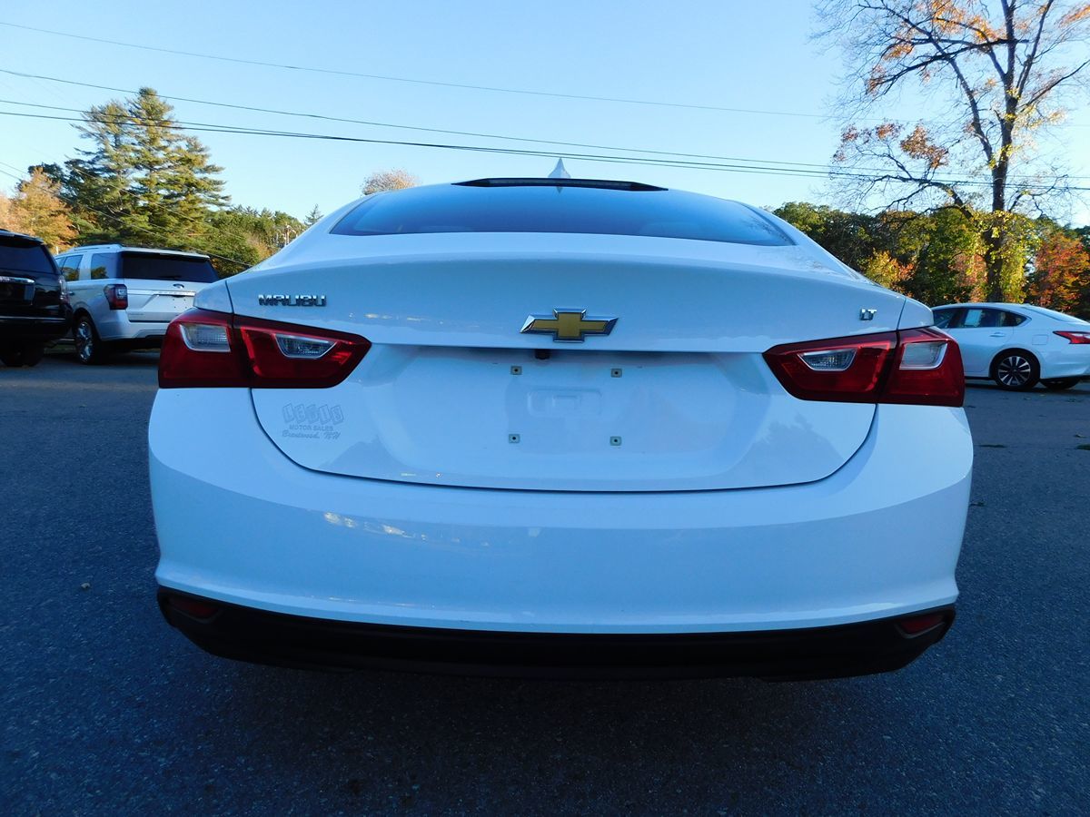 2017 Chevrolet Malibu 1LT - Photo 4