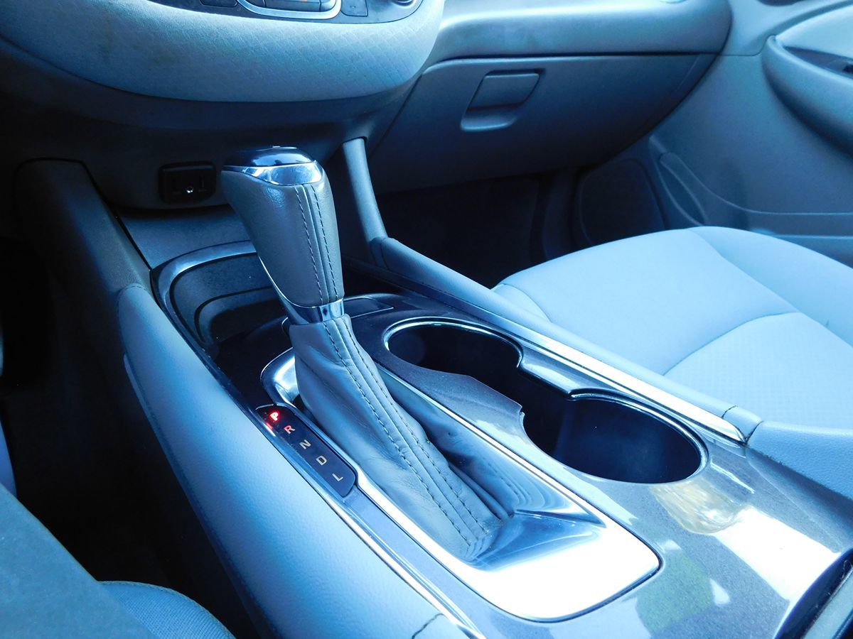2017 Chevrolet Malibu 1LT - Photo 29