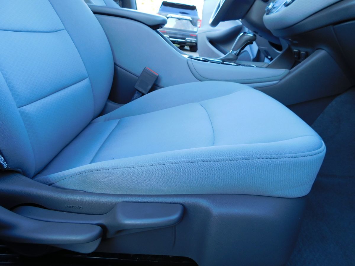 2017 Chevrolet Malibu 1LT - Photo 41