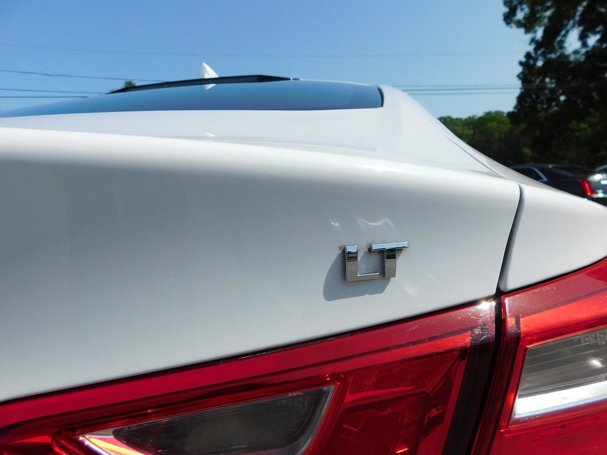 2017 Chevrolet Malibu 1LT - Photo 5