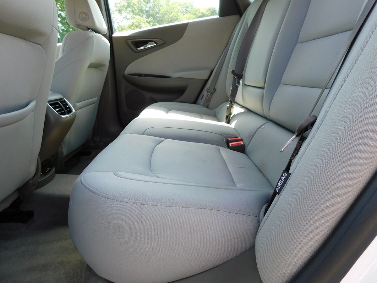 2017 Chevrolet Malibu 1LT - Photo 32