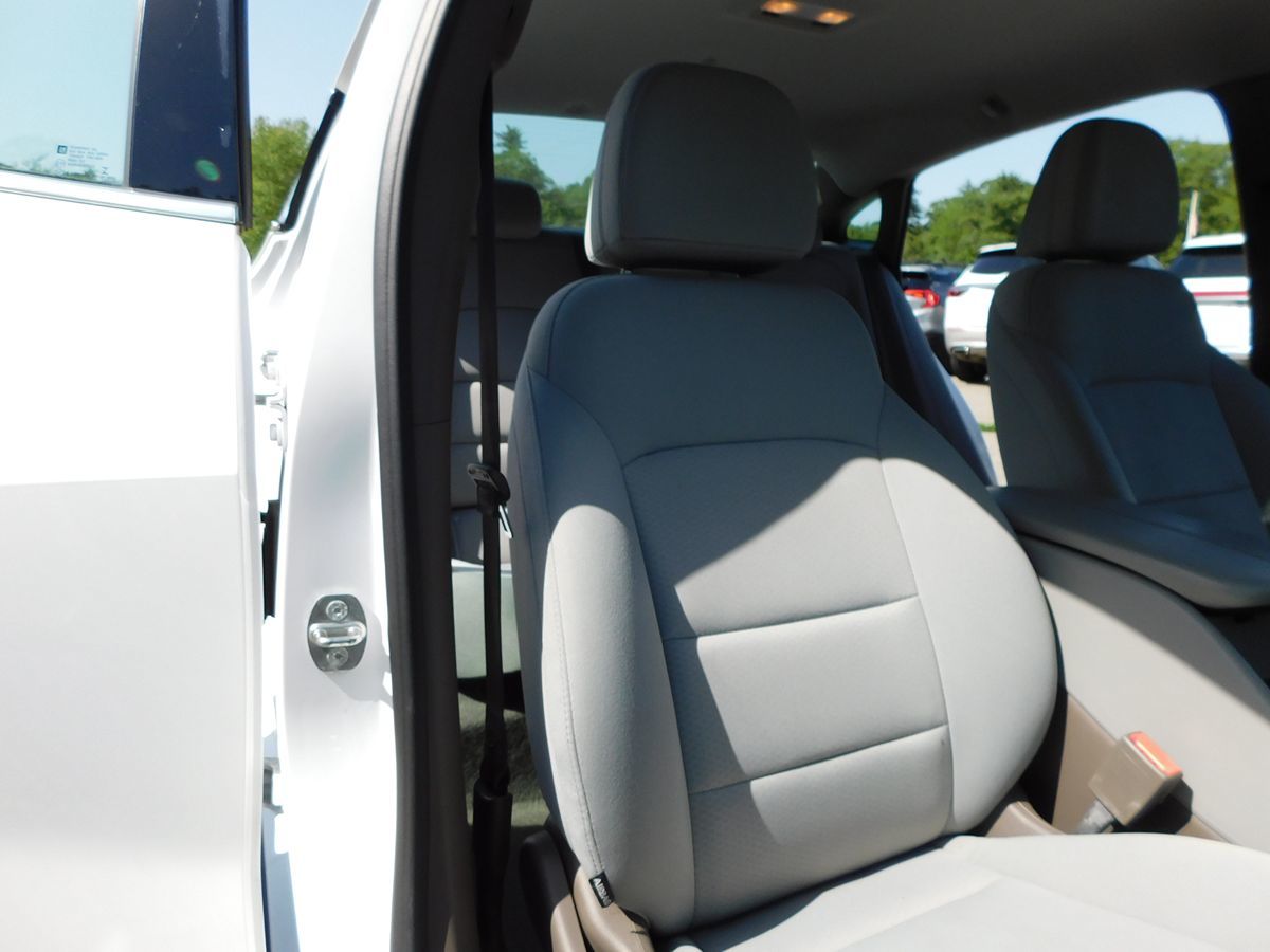 2017 Chevrolet Malibu 1LT - Photo 40