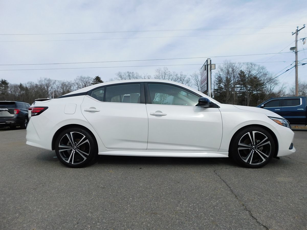 2020 Nissan Sentra SR - Photo 2