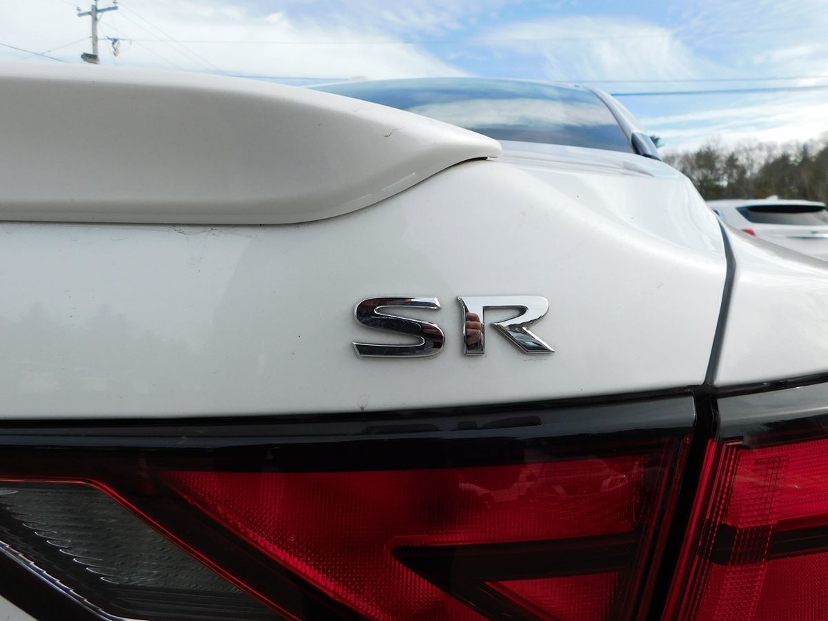 2020 Nissan Sentra SR - Photo 5