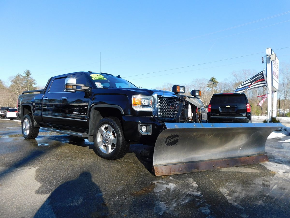 2016 GMC Sierra 2500HD Denali Crew Cab SB 4WD