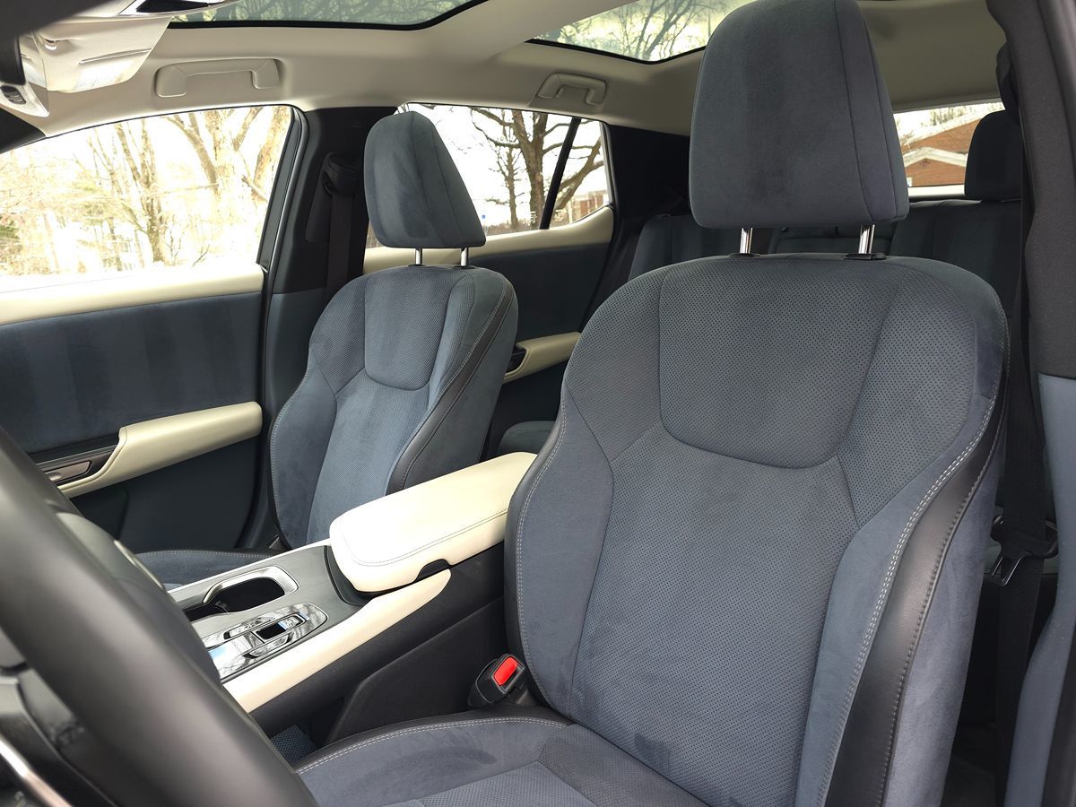 2023 Lexus RZ Luxury - Photo 13