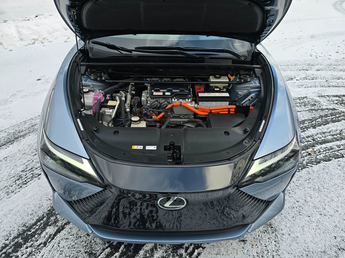 2023 Lexus RZ Luxury - Photo 54