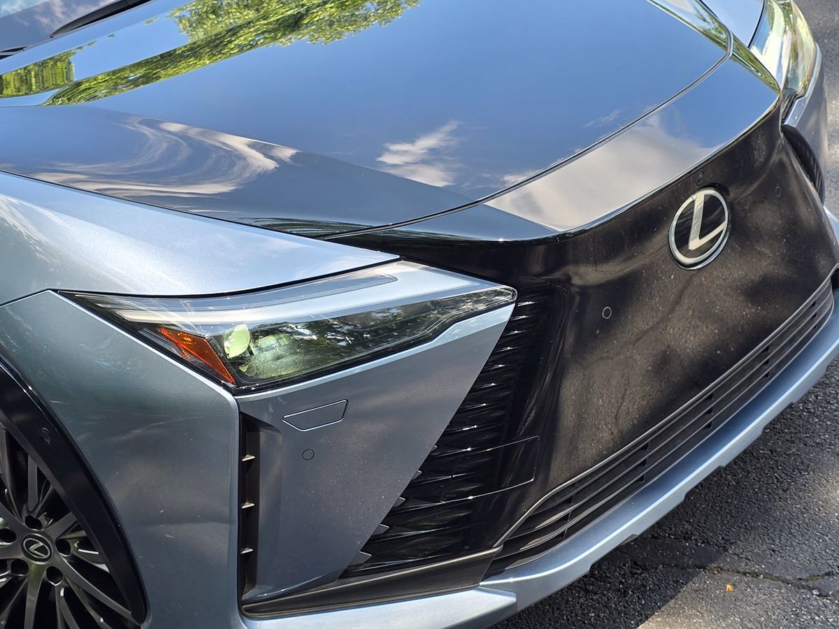 2023 Lexus RZ Luxury - Photo 61