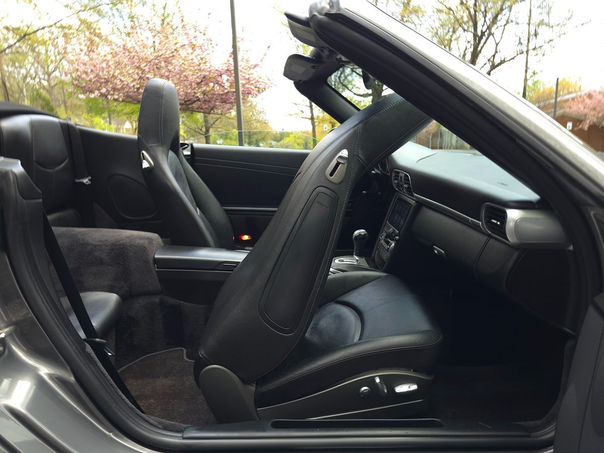 2007 Porsche 911 4S photo 26