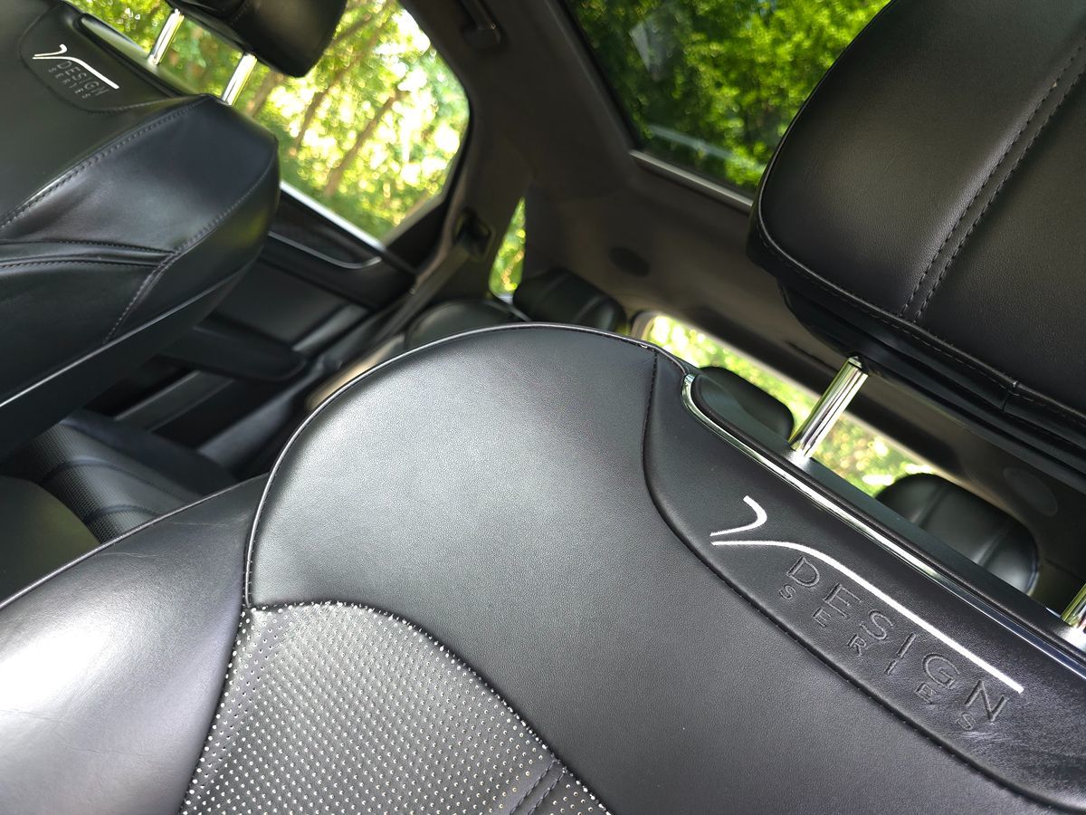 2020 Bentley Bentayga Base - Photo 15