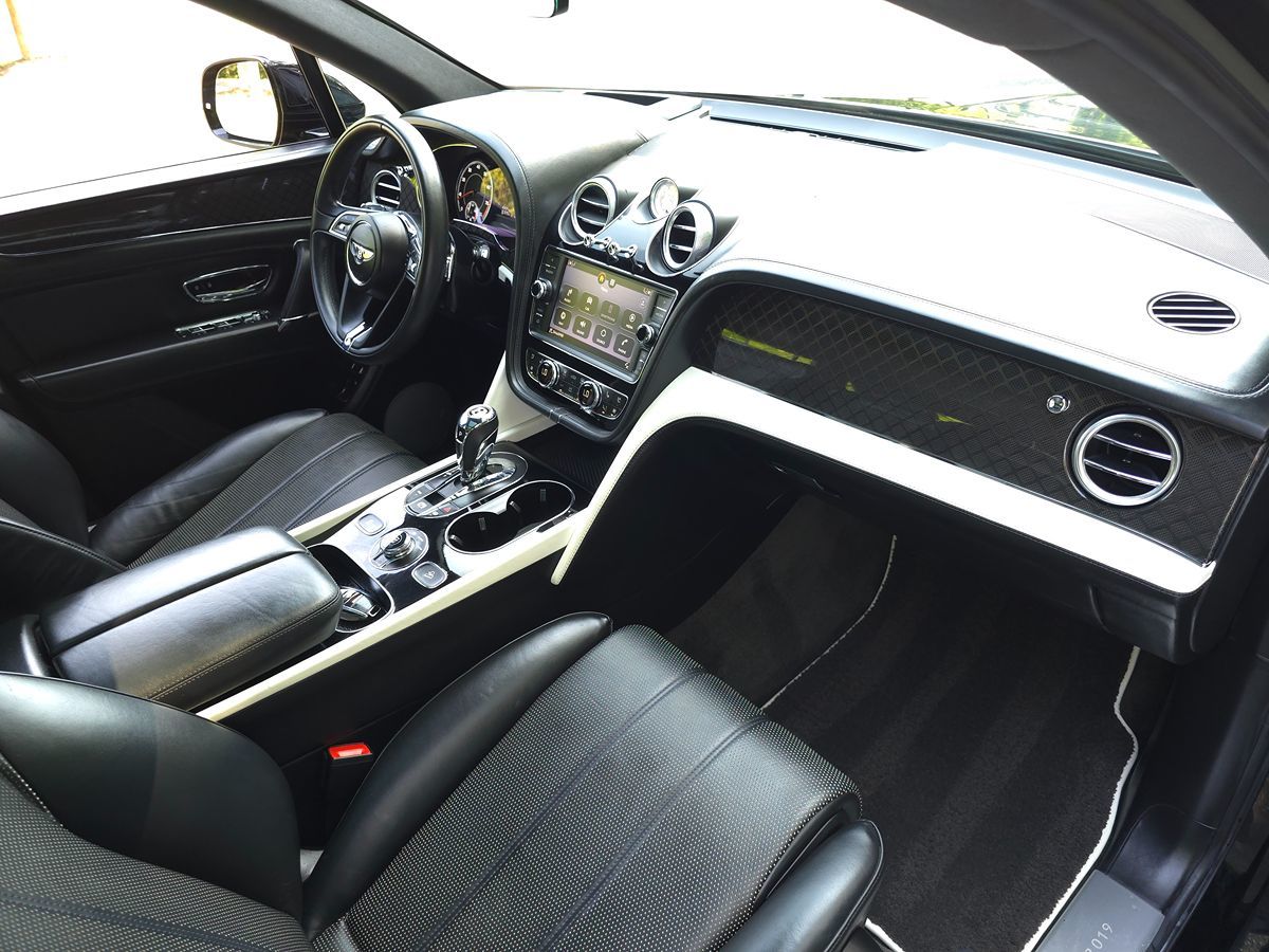 2020 Bentley Bentayga Base - Photo 31