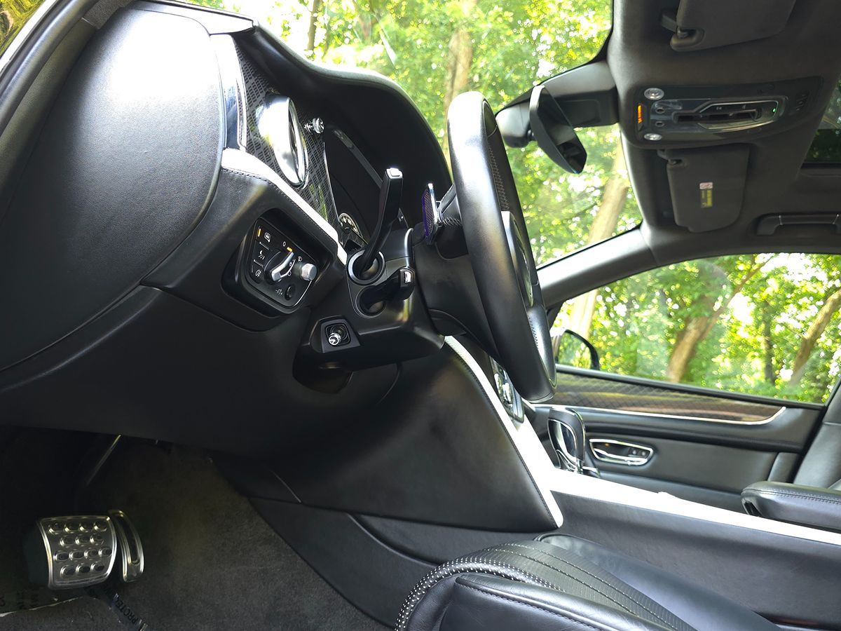 2020 Bentley Bentayga Base - Photo 37