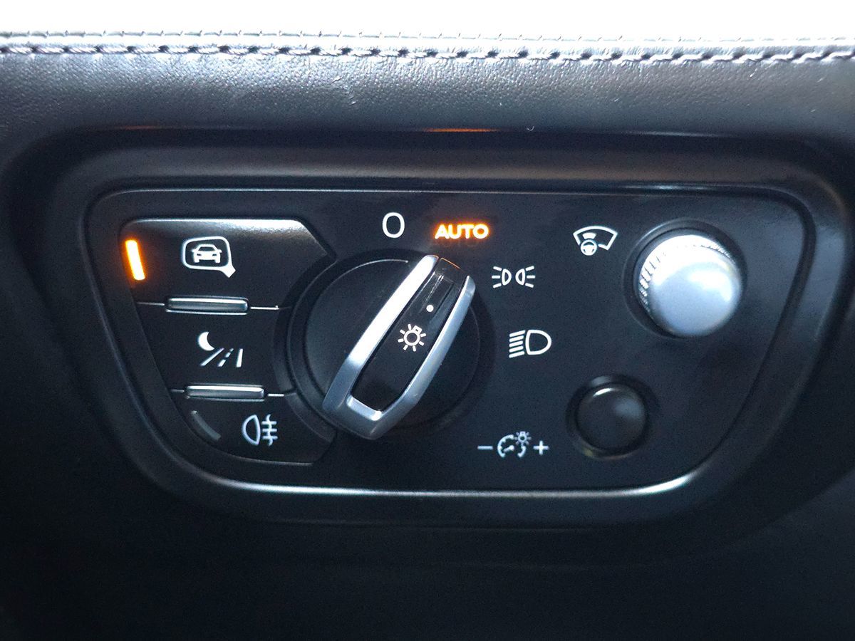 2020 Bentley Bentayga Base - Photo 36