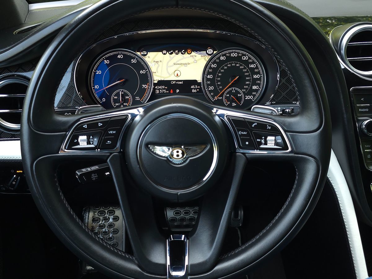 2020 Bentley Bentayga Base - Photo 38