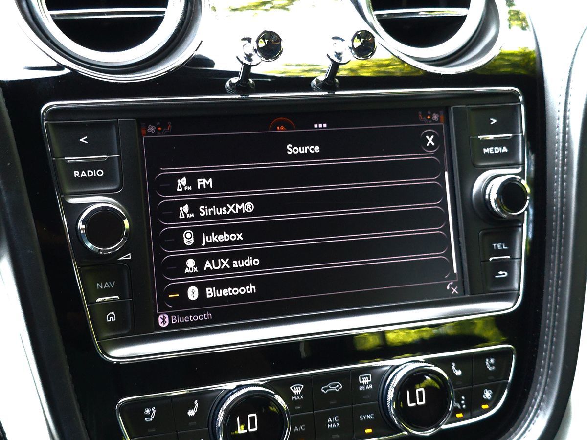 2020 Bentley Bentayga Base - Photo 57