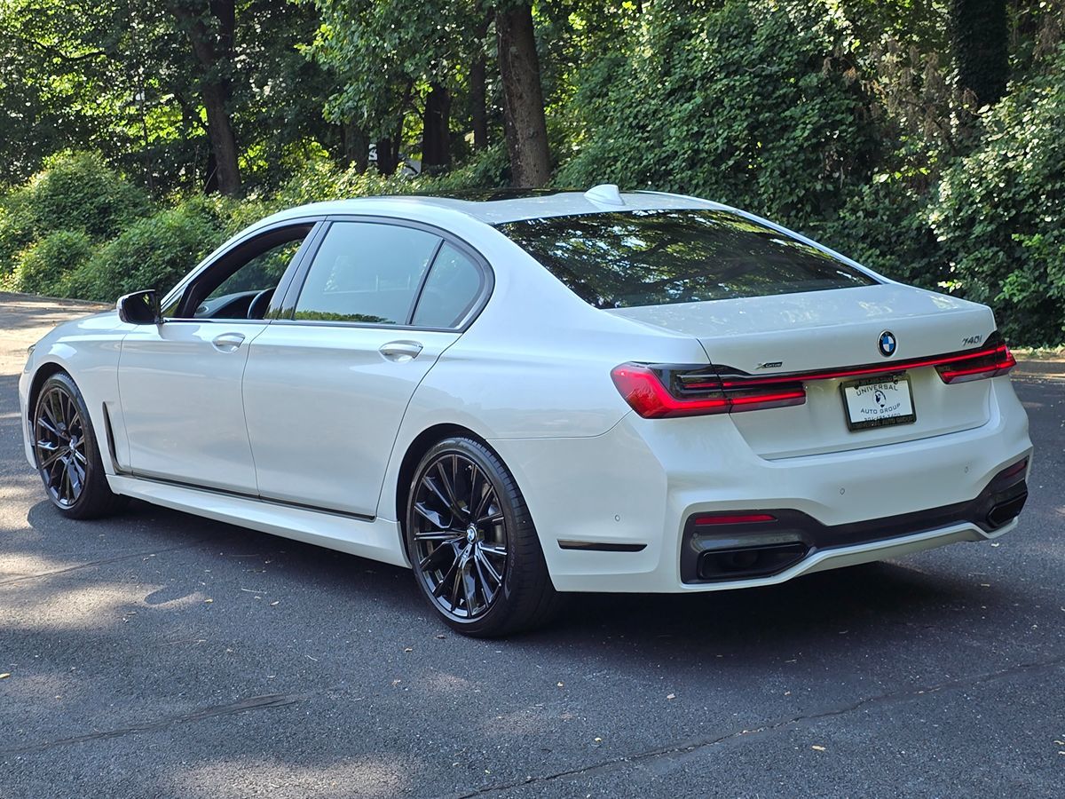 2022 BMW 7 Series 740i - Photo 4