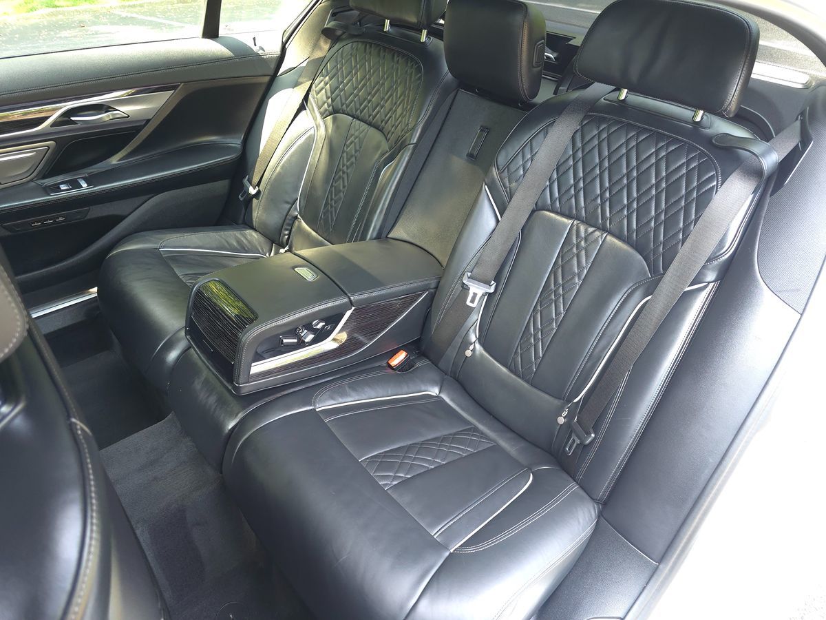 2022 BMW 7 Series 740i - Photo 16