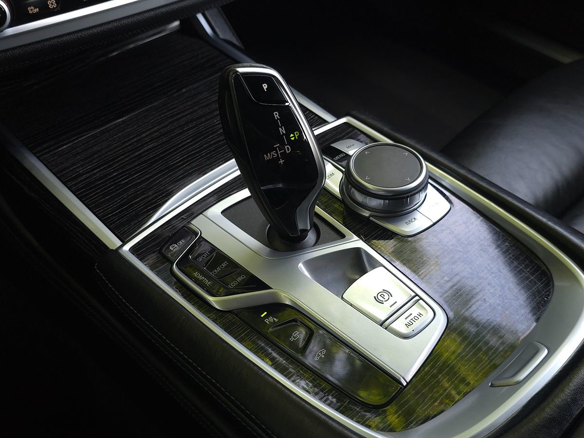 2022 BMW 7 Series 740i - Photo 57