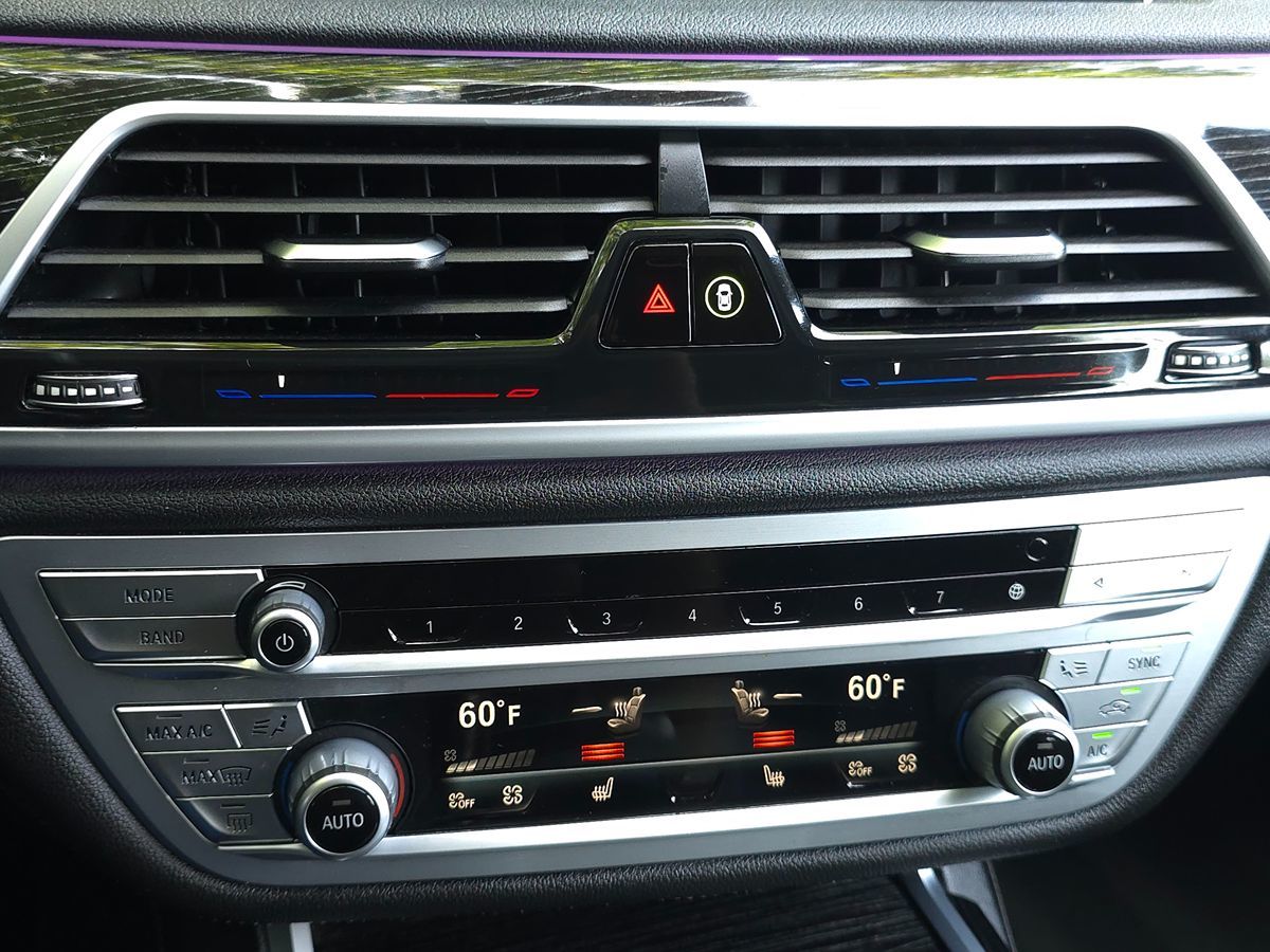 2022 BMW 7 Series 740i - Photo 58