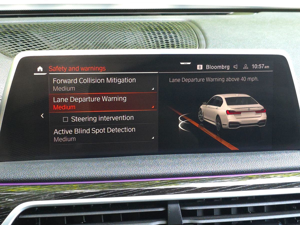 2022 BMW 7 Series 740i - Photo 41