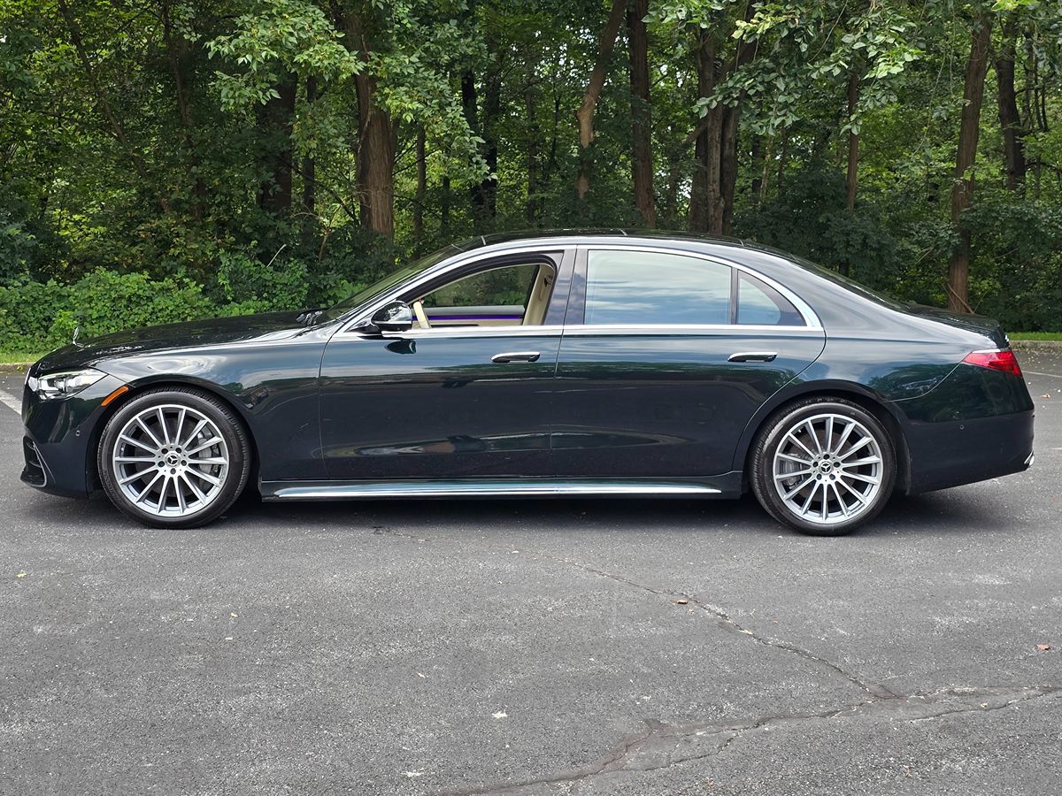 2022 Mercedes Benz S 580 4MATIC photo 3