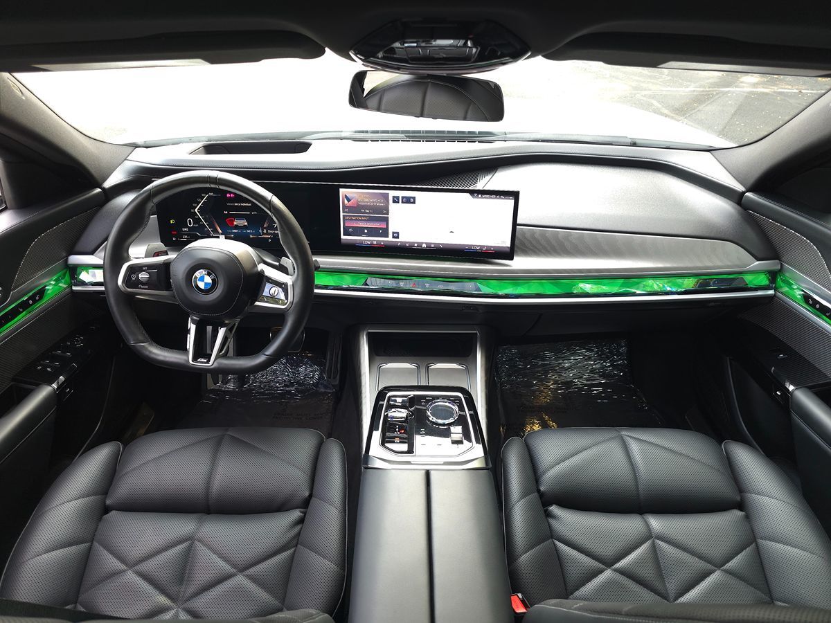 2023 BMW 7 Series 740i - Photo 10