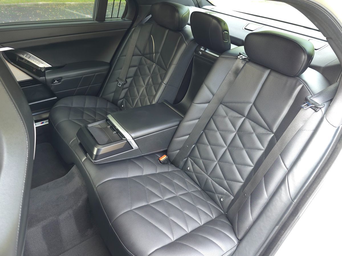 2023 BMW 7 Series 740i - Photo 16