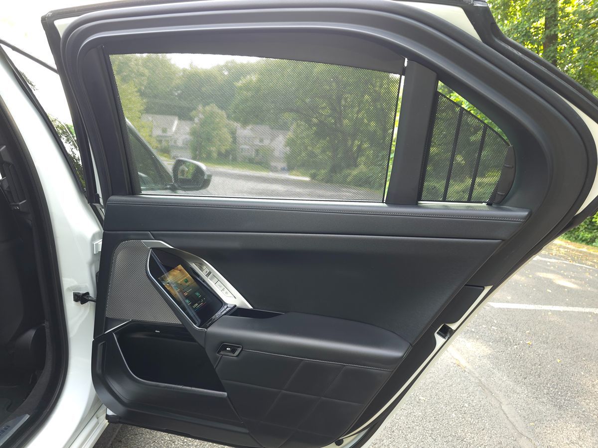 2023 BMW 7 Series 740i - Photo 24