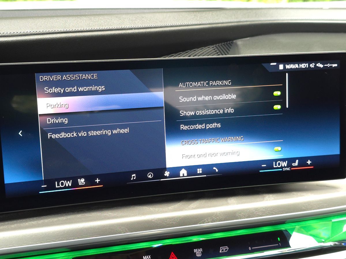 2023 BMW 7 Series 740i - Photo 52