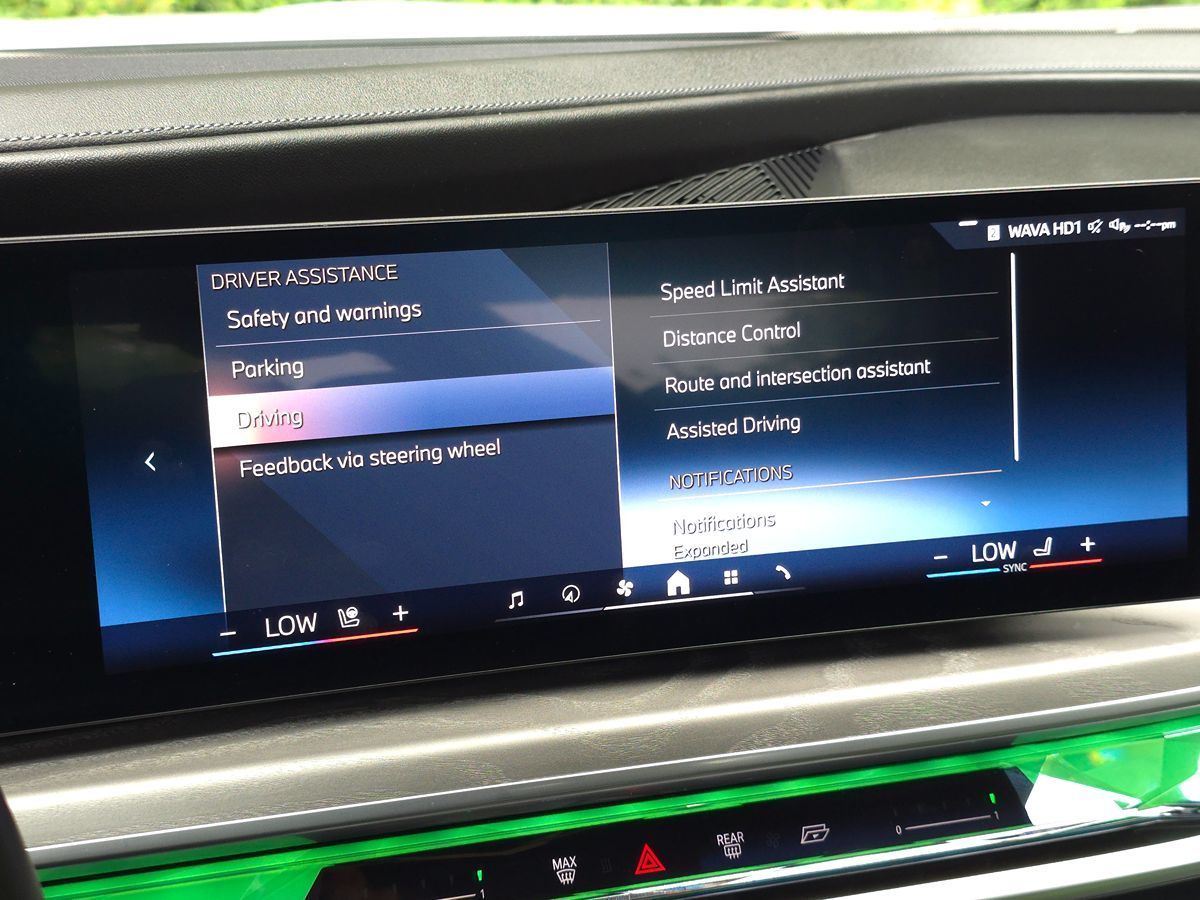 2023 BMW 7 Series 740i - Photo 55
