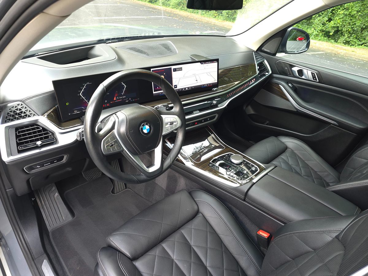 2025 Bmw X7 xDrive40i photo 2
