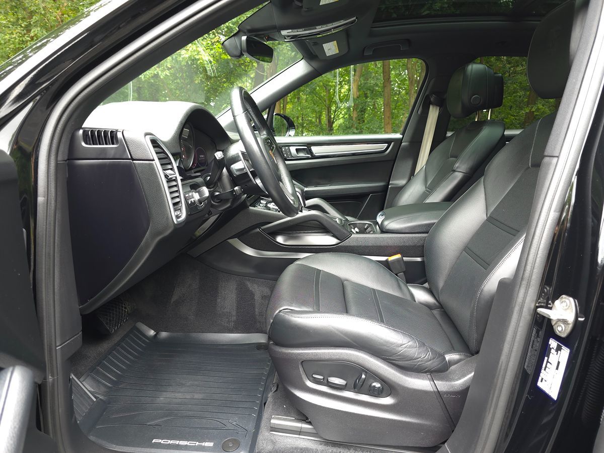 2023 Porsche Cayenne Base - Photo 11