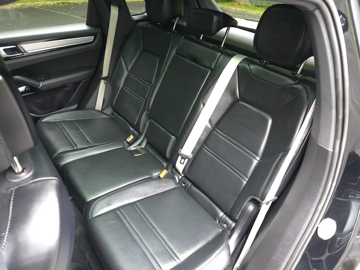 2023 Porsche Cayenne Base - Photo 16