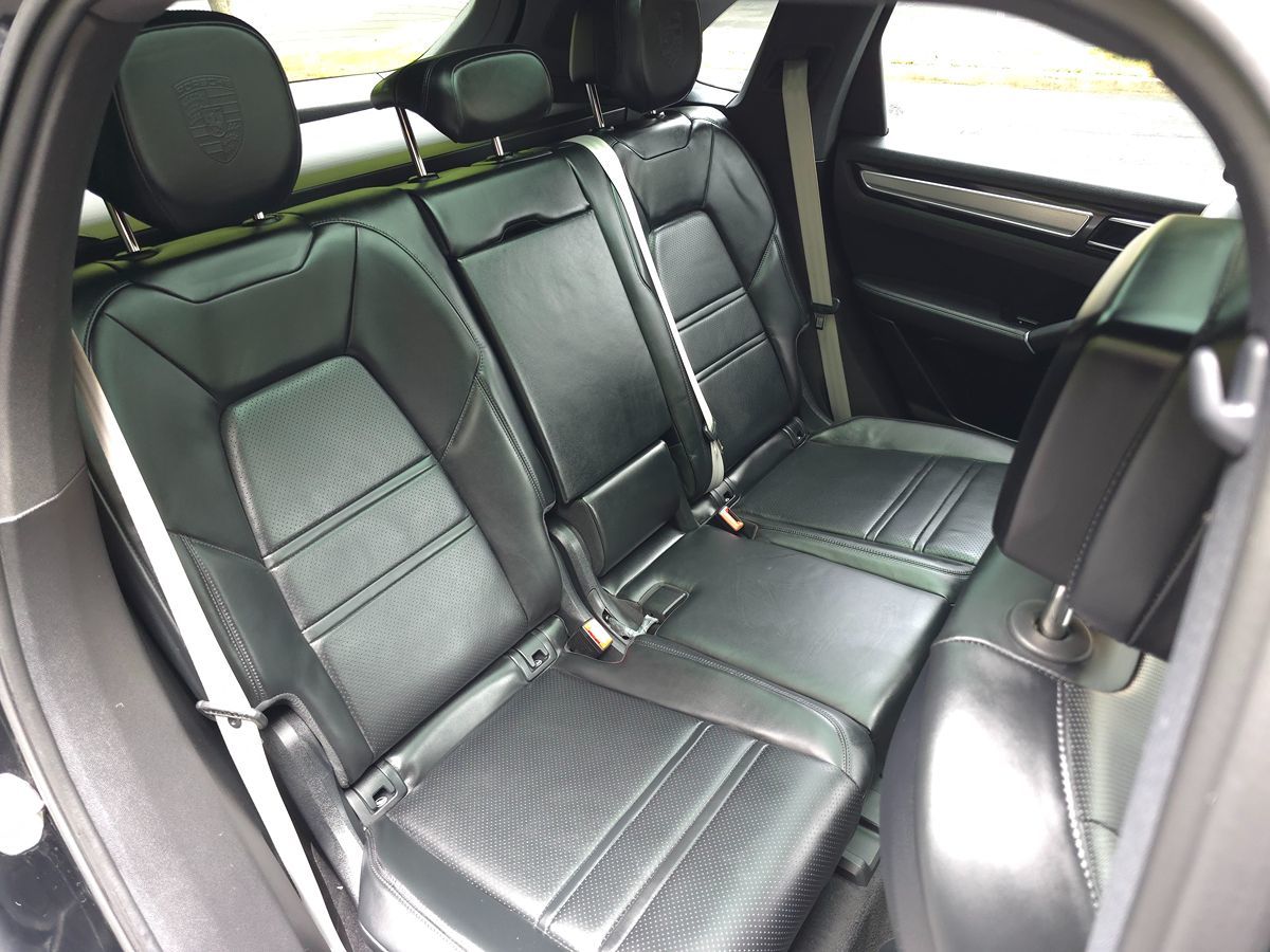 2023 Porsche Cayenne Base - Photo 17