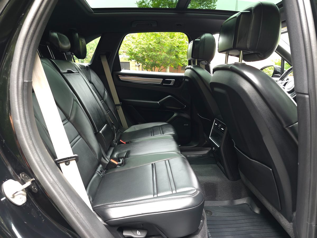 2023 Porsche Cayenne Base - Photo 18