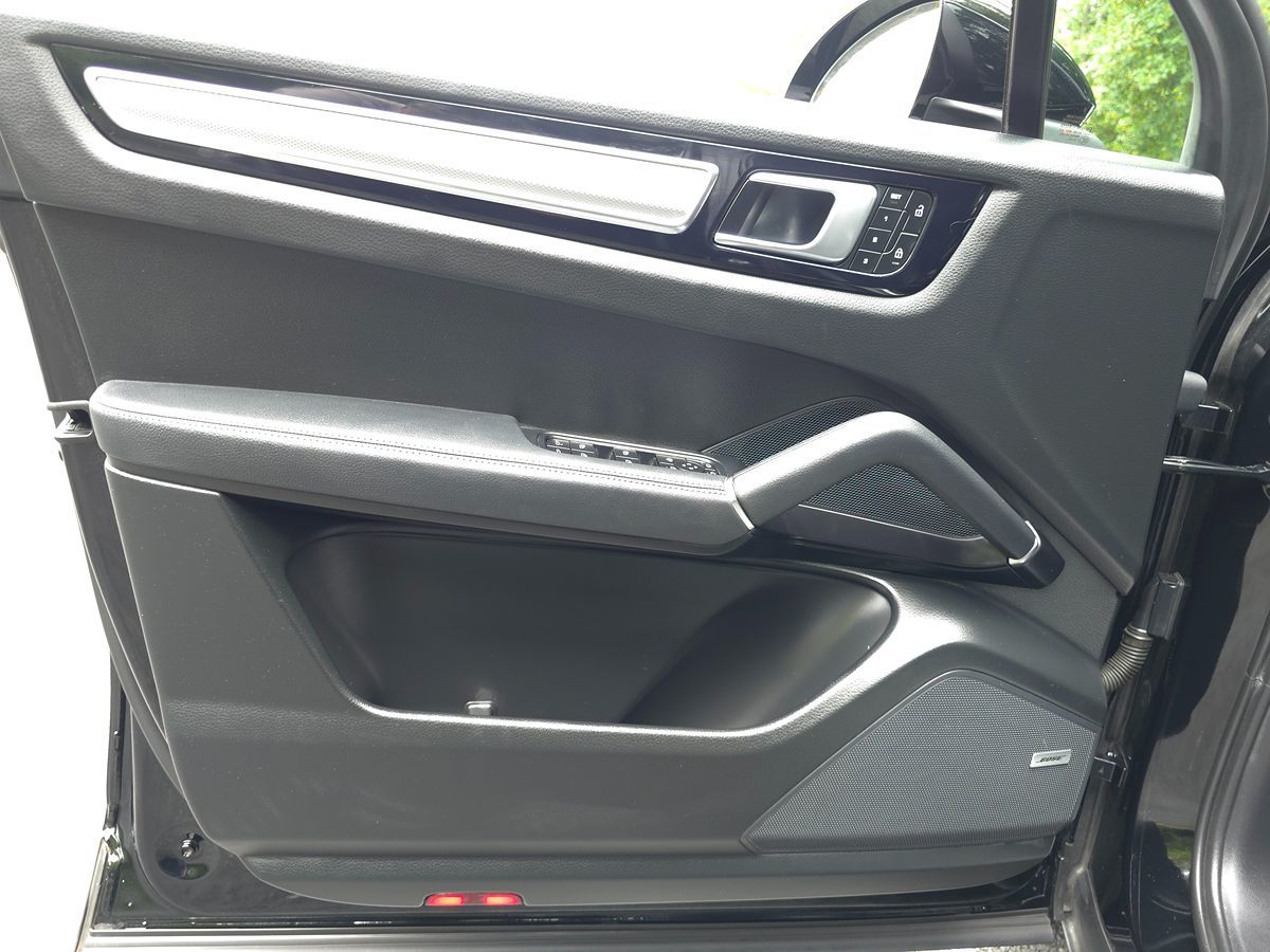2023 Porsche Cayenne Base - Photo 26