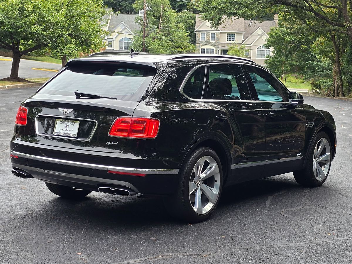 2020 Bentley Bentayga Hybrid photo 4