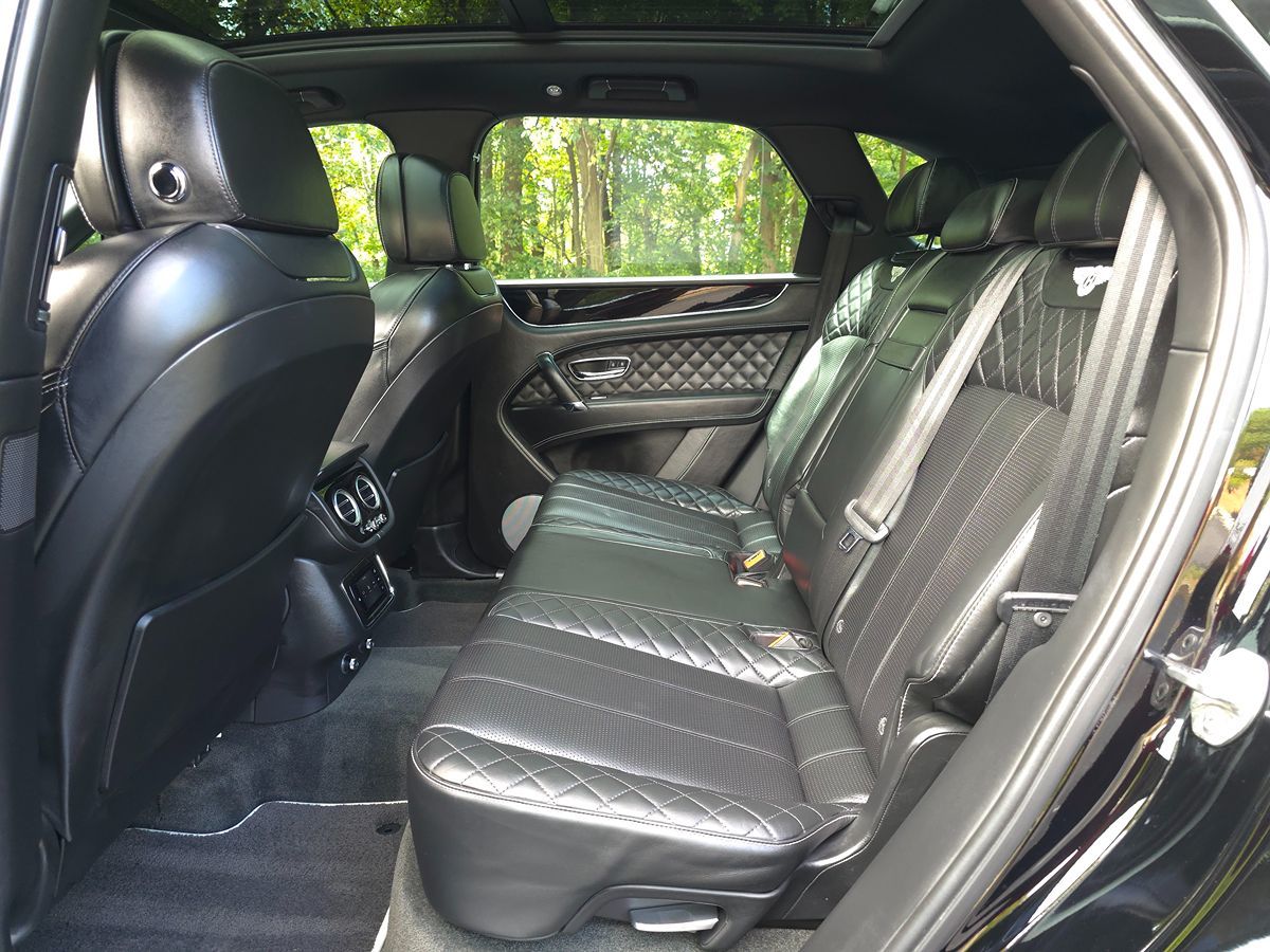 2020 Bentley Bentayga Hybrid photo 14