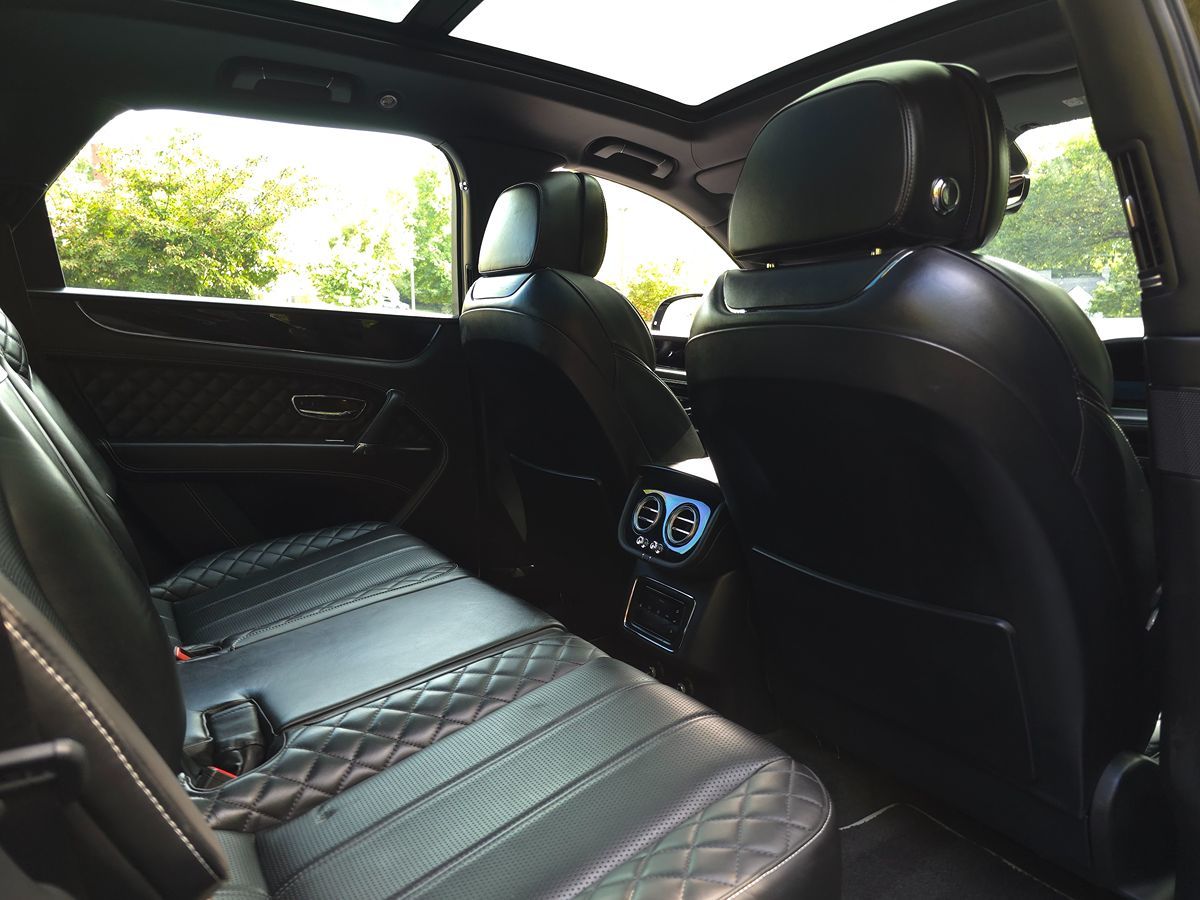 2020 Bentley Bentayga Base - Photo 27