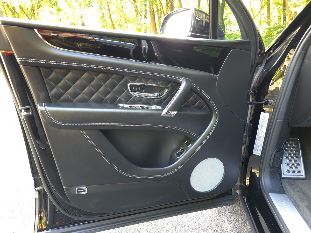 2020 Bentley Bentayga Base - Photo 34