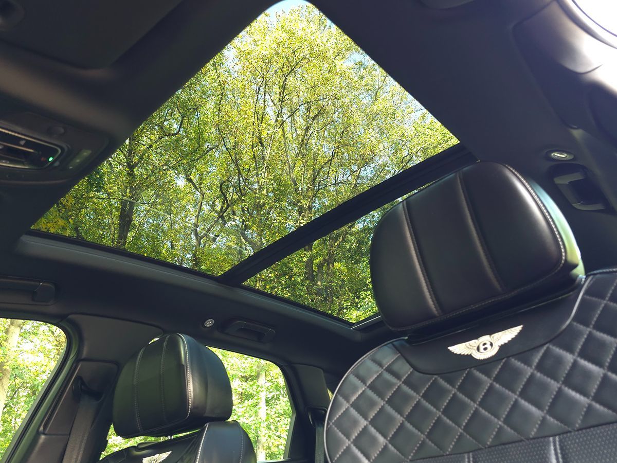 2020 Bentley Bentayga Base - Photo 72
