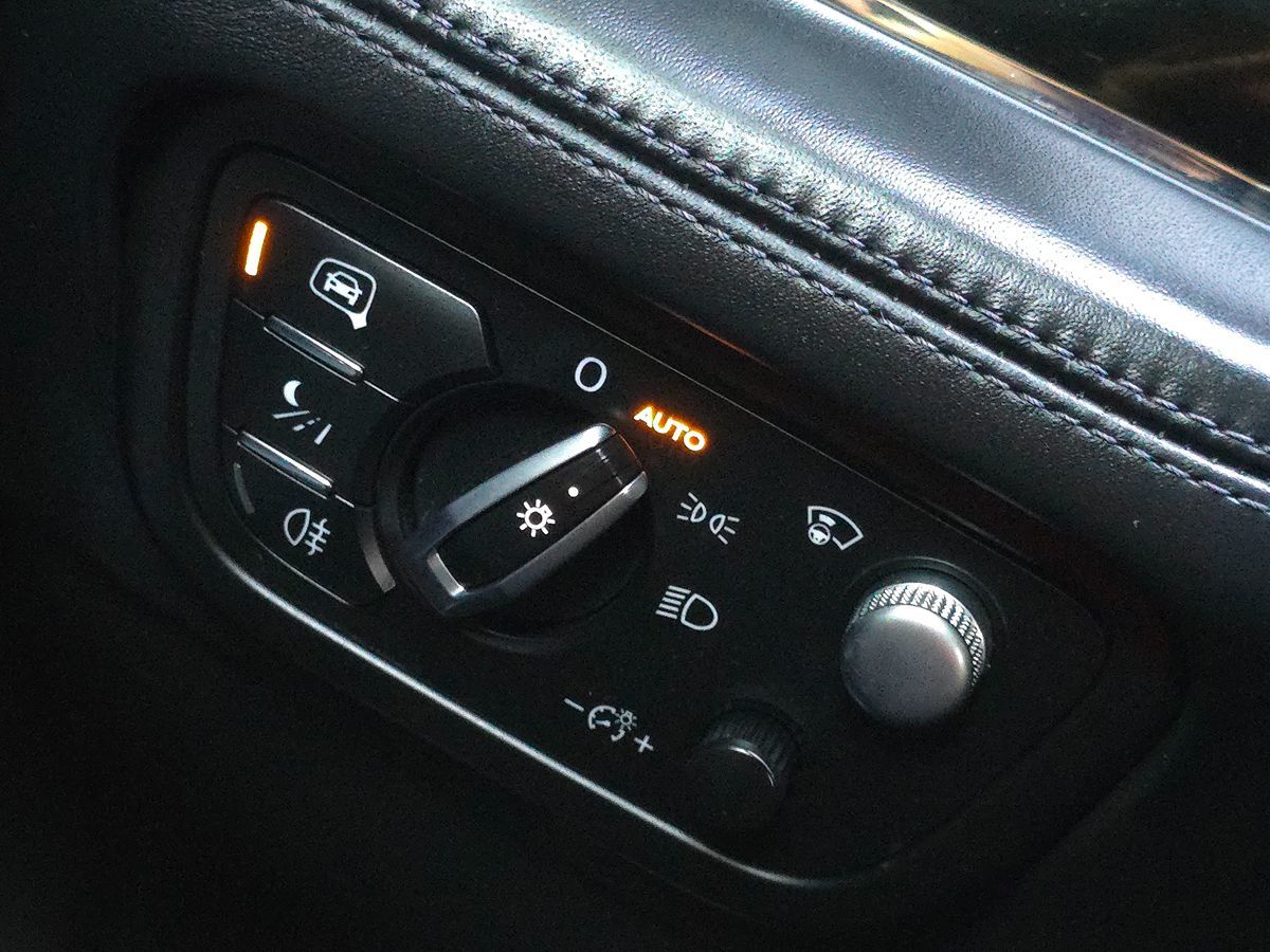 2020 Bentley Bentayga Base - Photo 35