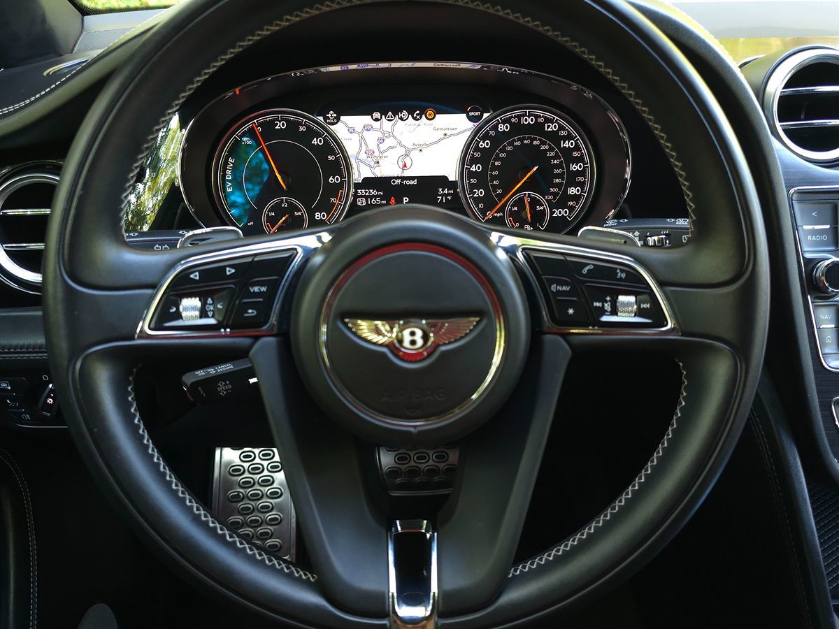 2020 Bentley Bentayga Hybrid photo 30