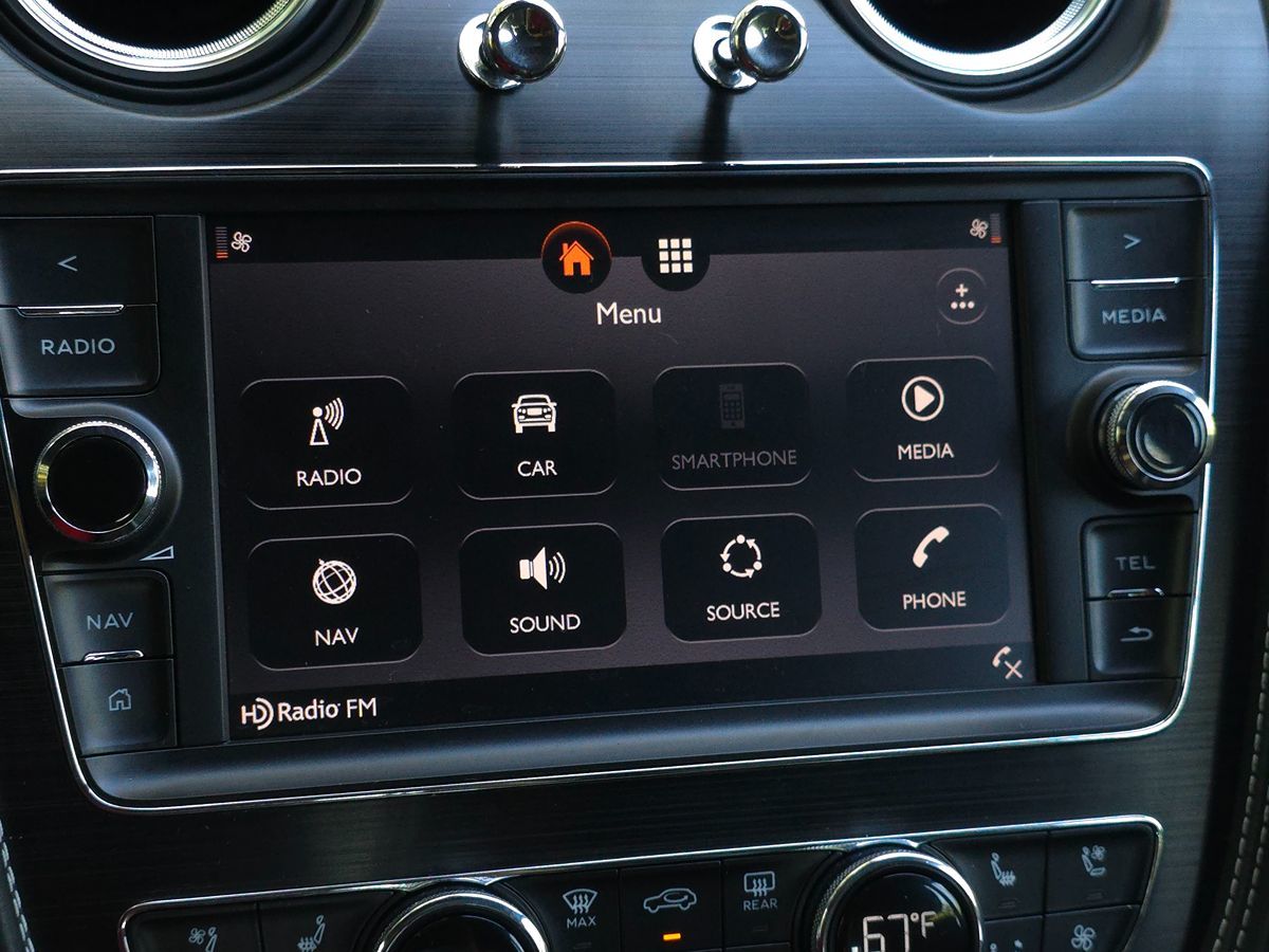 2020 Bentley Bentayga Hybrid photo 36