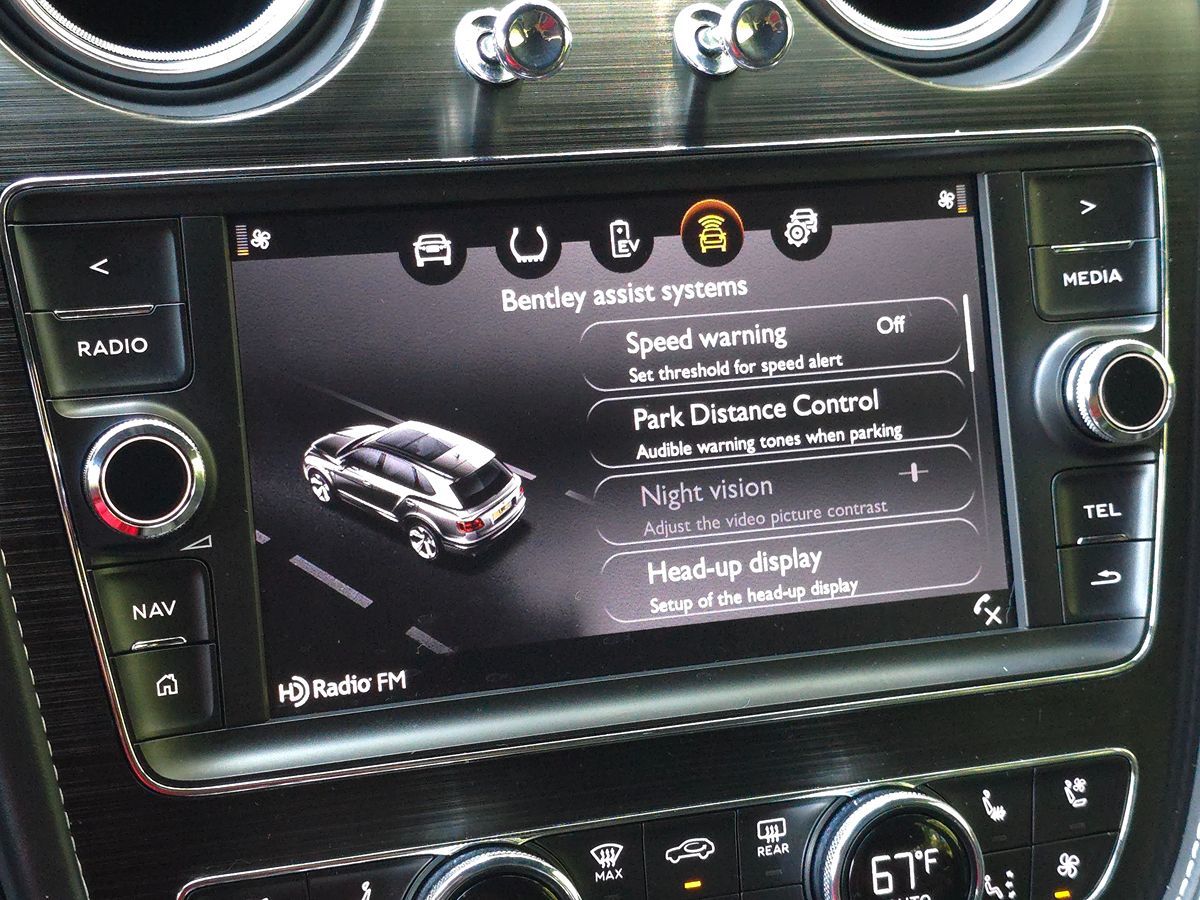 2020 Bentley Bentayga Hybrid photo 44
